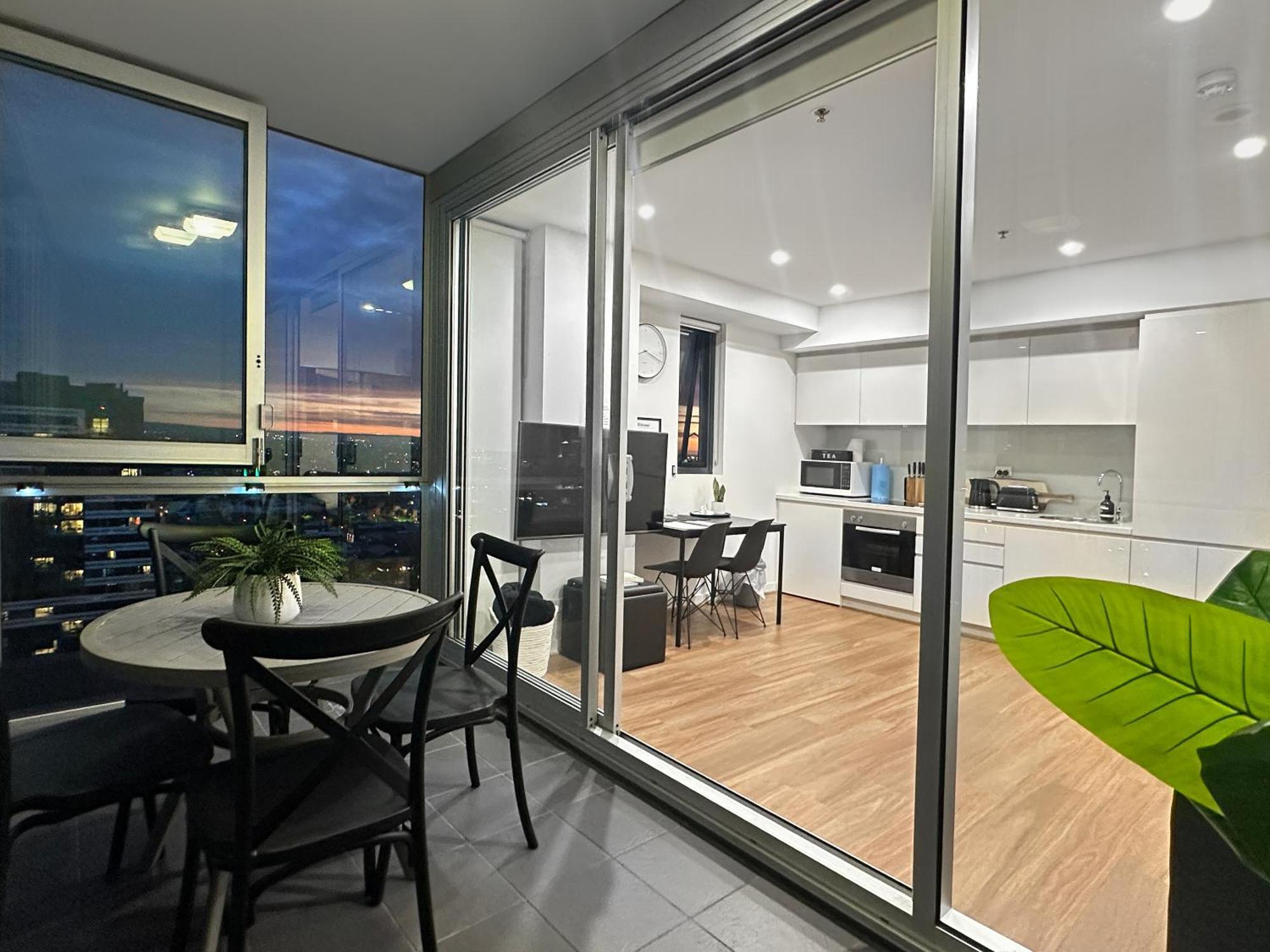 Penthouse View Apartment Luxury Cbd Penthouse Sleeps 6 Balcony Spa Access Adelaïde Extérieur photo